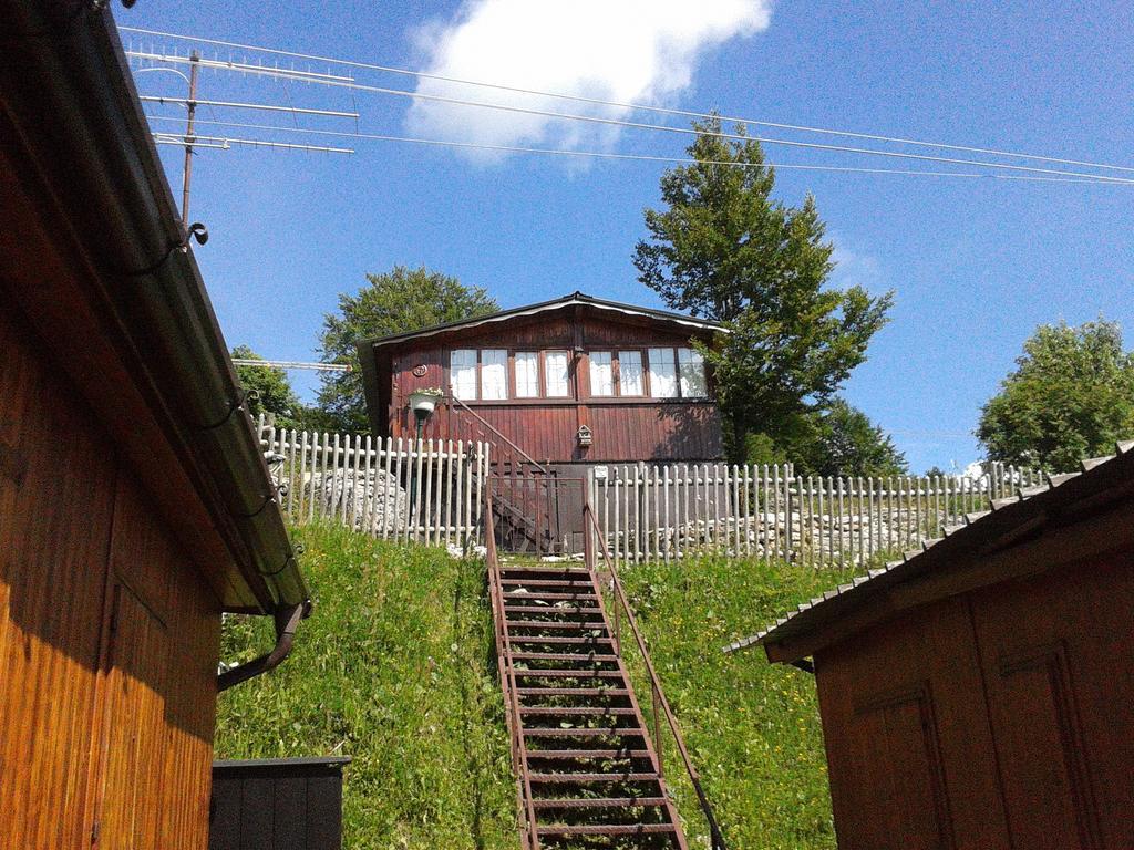 Hotel Campeggio Branchetto Bosco Chiesanuova Exterior foto