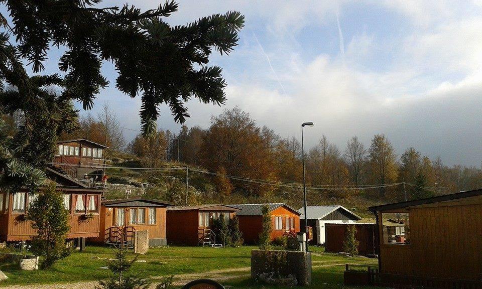 Hotel Campeggio Branchetto Bosco Chiesanuova Exterior foto